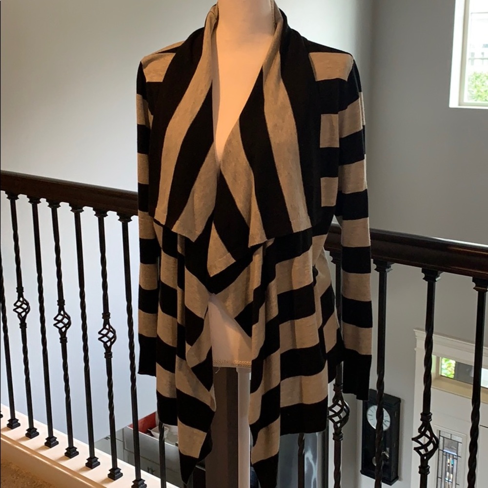 Open front Sweater - Grey w/ black stripes - med